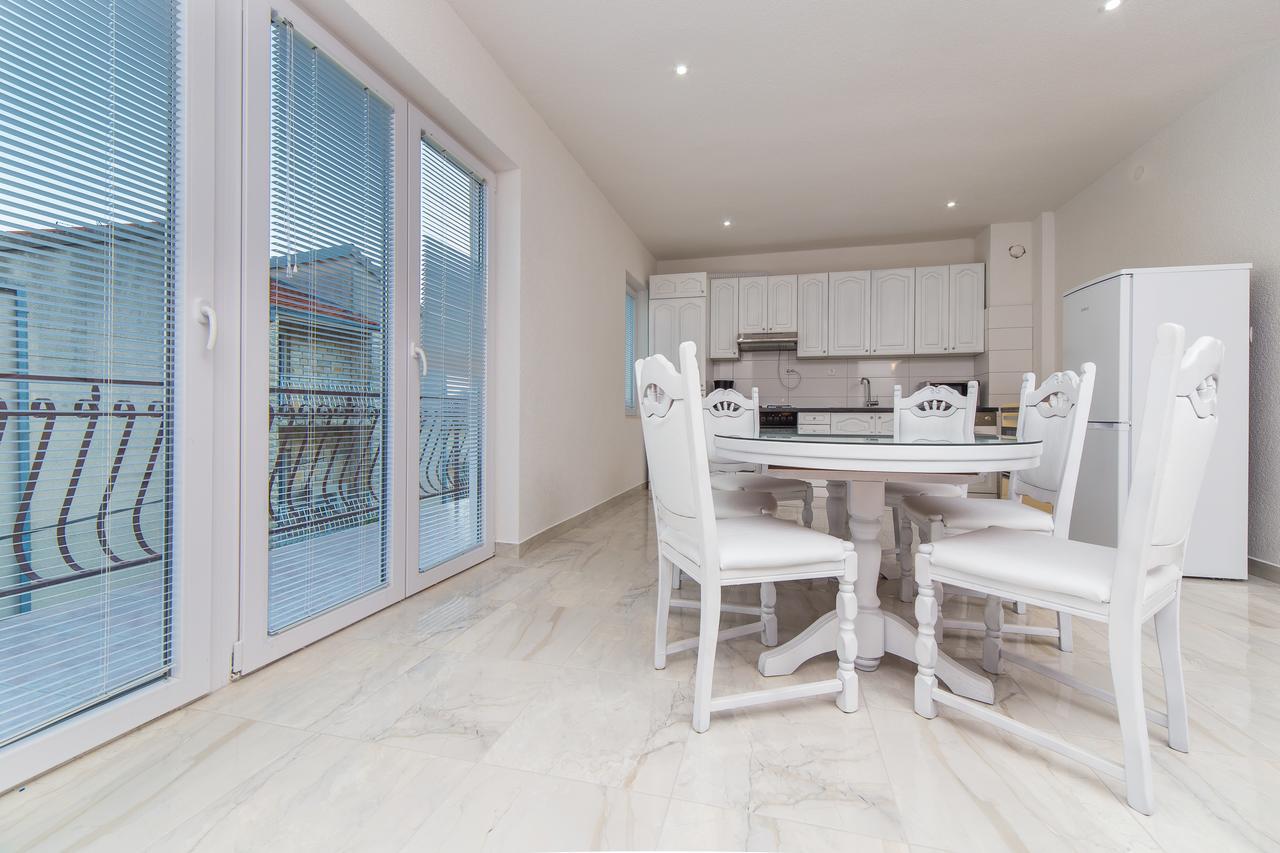 Apartment Drazena Trogir Exterior photo