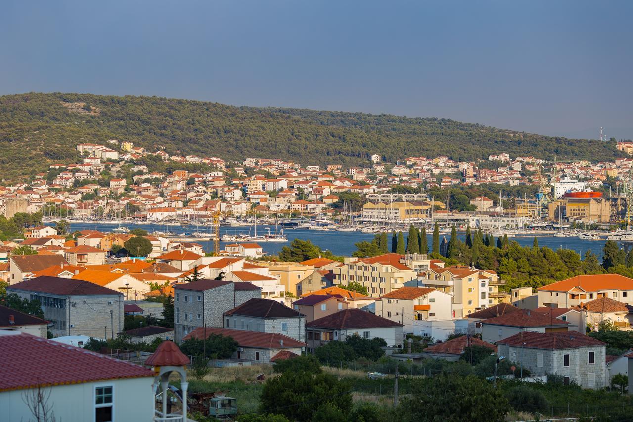 Apartment Drazena Trogir Exterior photo